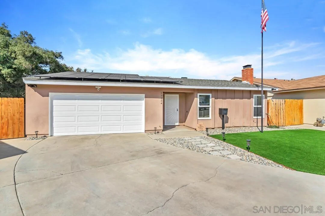 13234 West Lakeview Road Lakeside, CA 92040 - Photo 3 of 49 Gallery Image 3