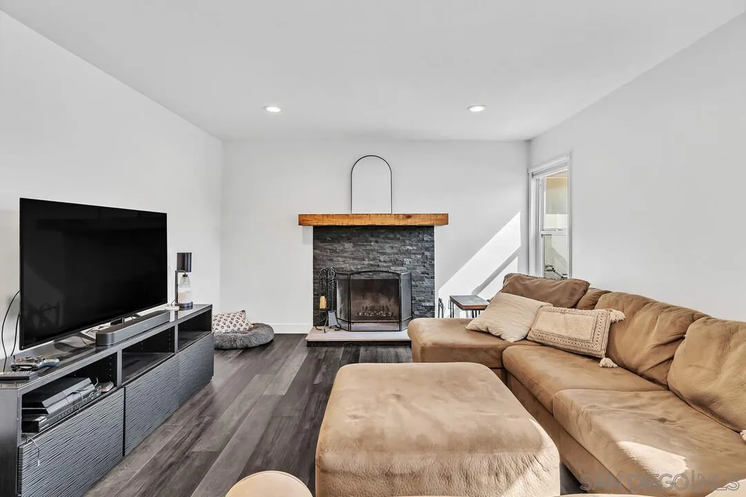 13234 West Lakeview Road Lakeside, CA 92040 - Photo 6 of 49 Gallery Image 6