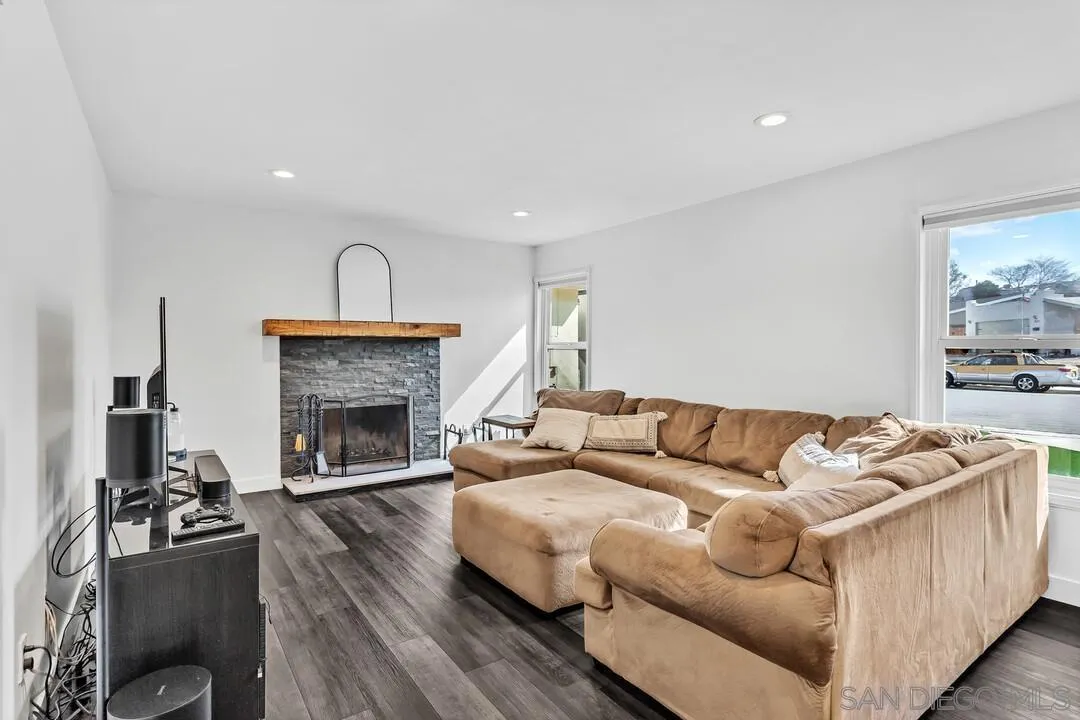 13234 West Lakeview Road Lakeside, CA 92040 - Photo 7 of 49 Gallery Image 7