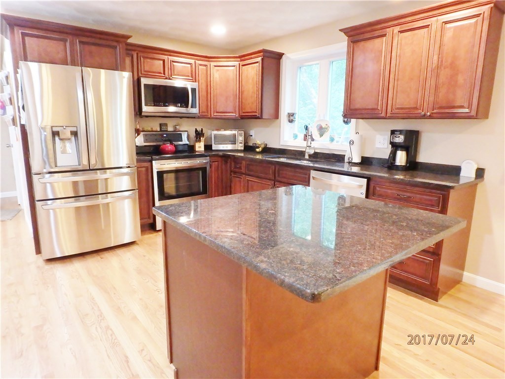 253 William Henry Road Scituate, RI 02857 - Photo 6 of 23 Kitchen