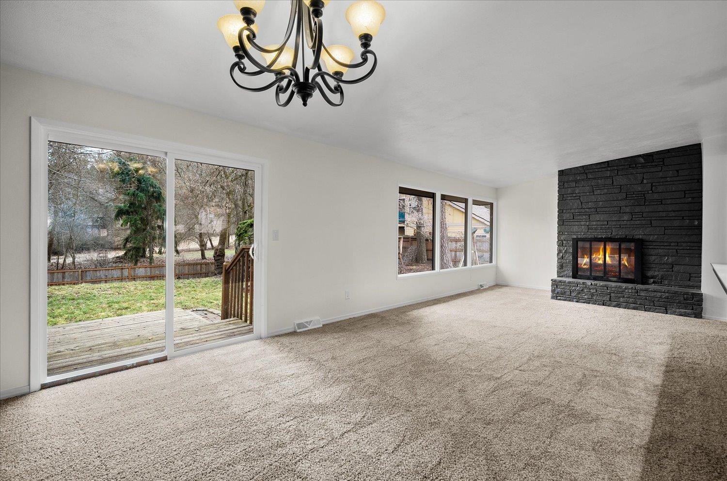 1307 South Crestline Street Spokane, WA 99202 - Photo 7 of 50