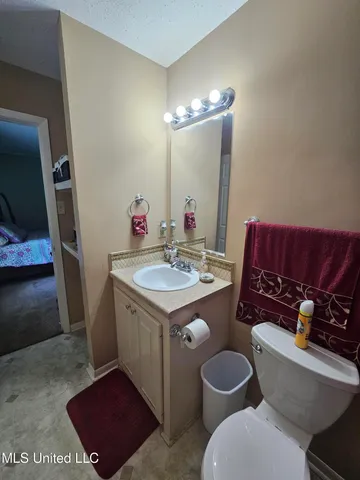 $210,000 | 5004 Rollingwood Estates Drive, Vicksburg, MS 39180