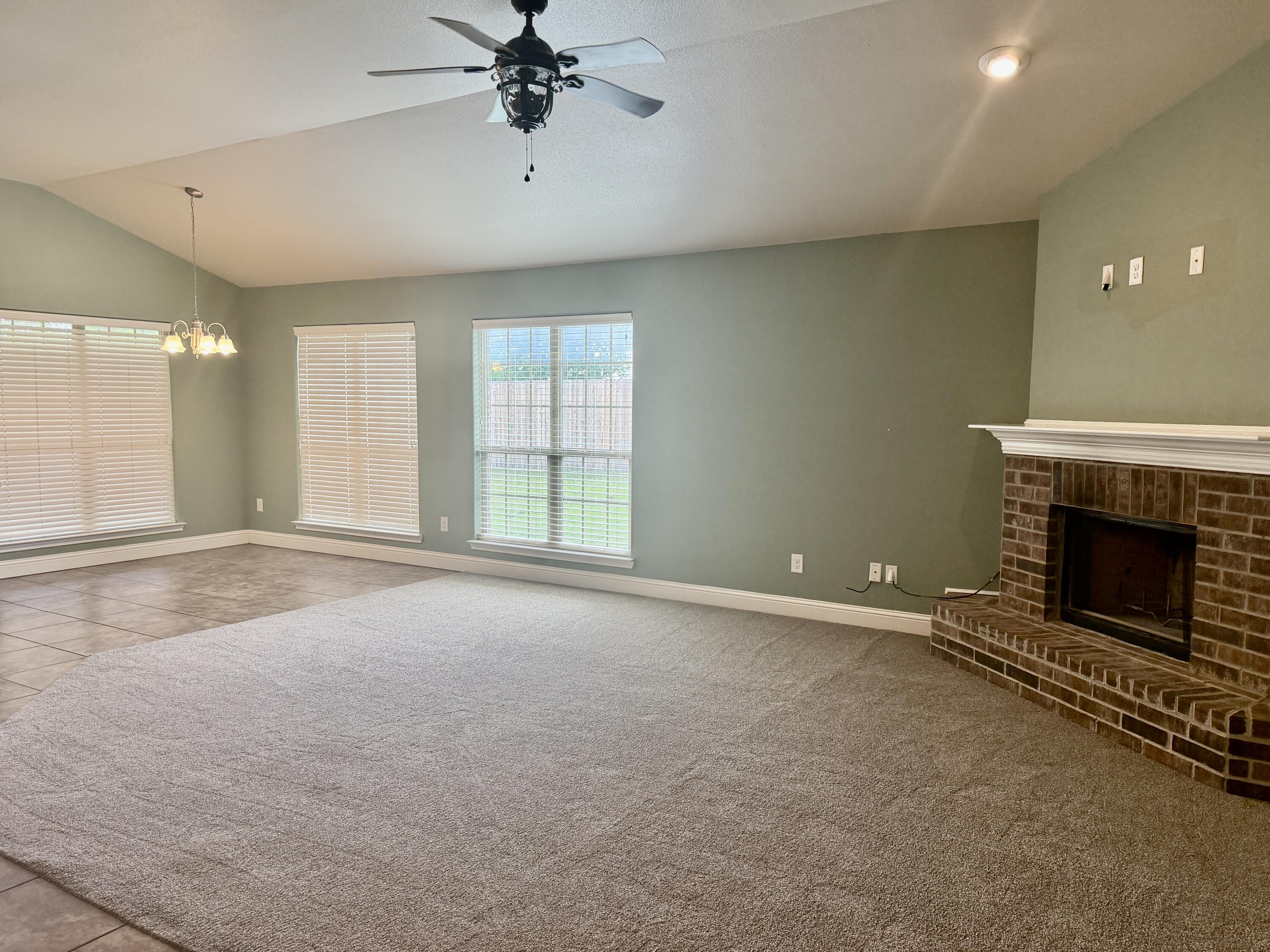 3110 128th Street Lubbock, TX 79423 - Photo 7 of 39 6C3B2C0E-0EE8-497F-9829-A4C04619124A_1_2