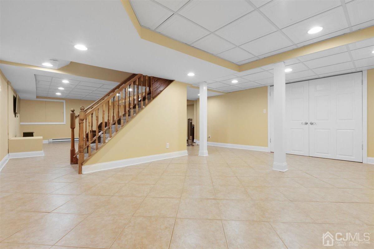 23 Southfield Road Edison, NJ 08820 - Photo 45 of 57 a view of an entryway