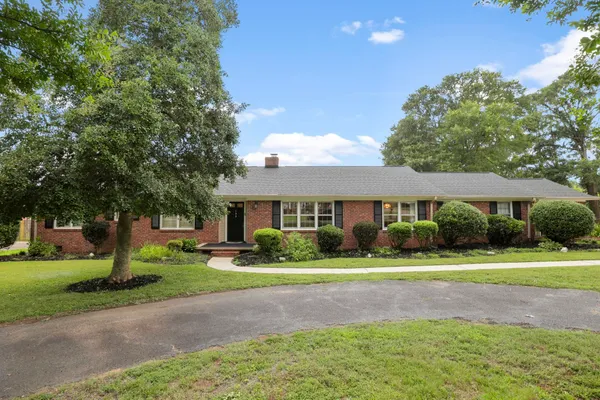 $450,000 | 108 Sunline Place, Spartanburg, SC 29307