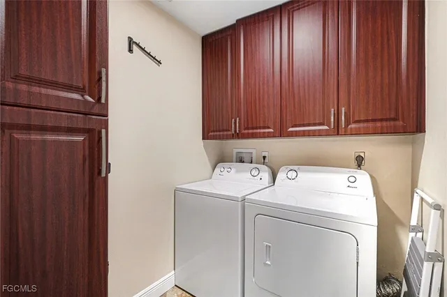 $549,000 | 2611 Kamal Parkway, Cape Coral, FL 33904