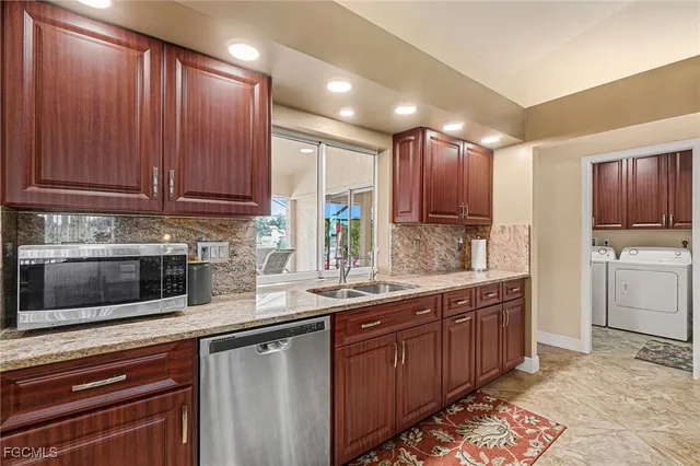 $549,000 | 2611 Kamal Parkway, Cape Coral, FL 33904