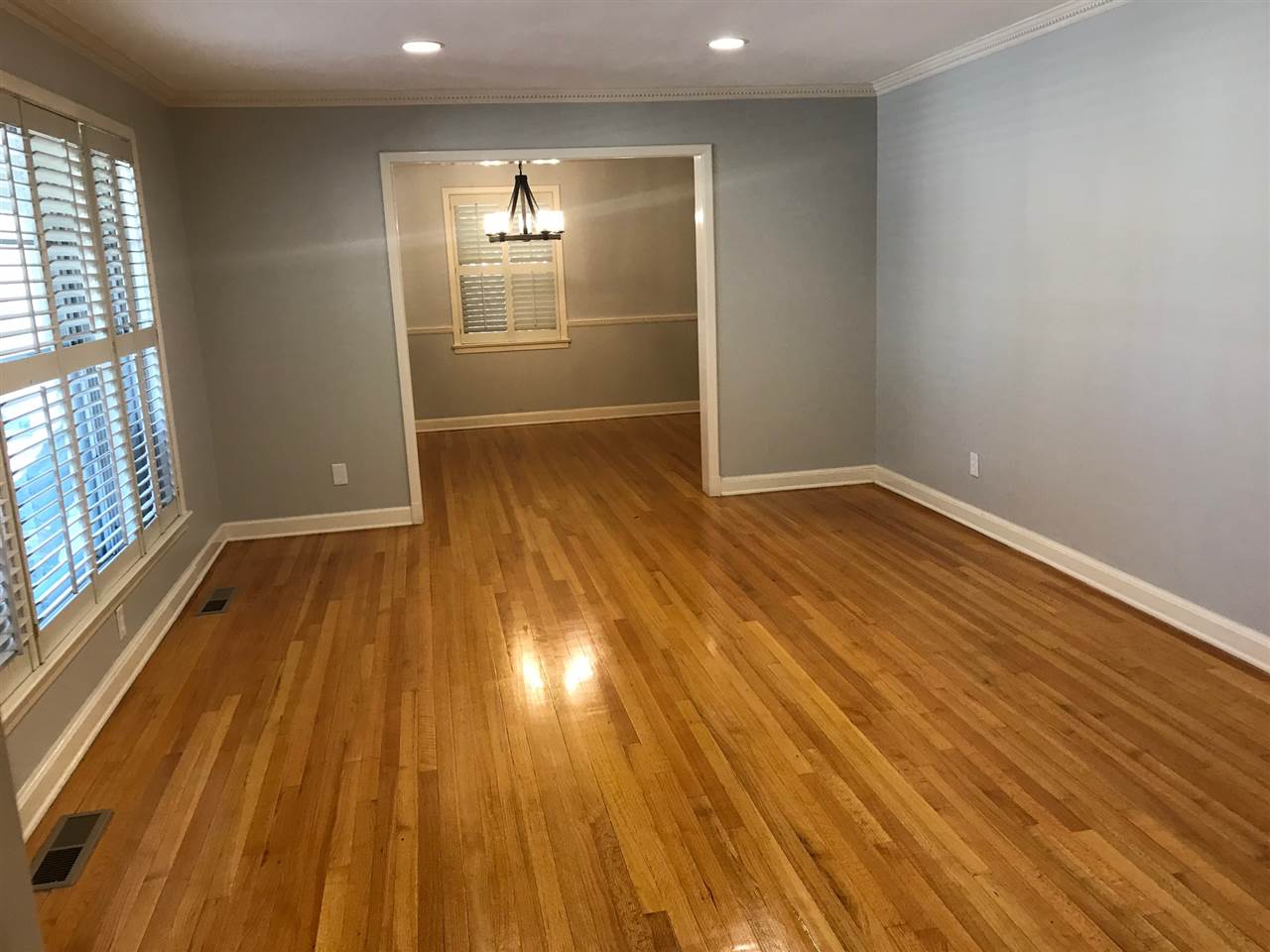 4171 Chickasaw Road Memphis, TN 38117 - Photo 2 of 14