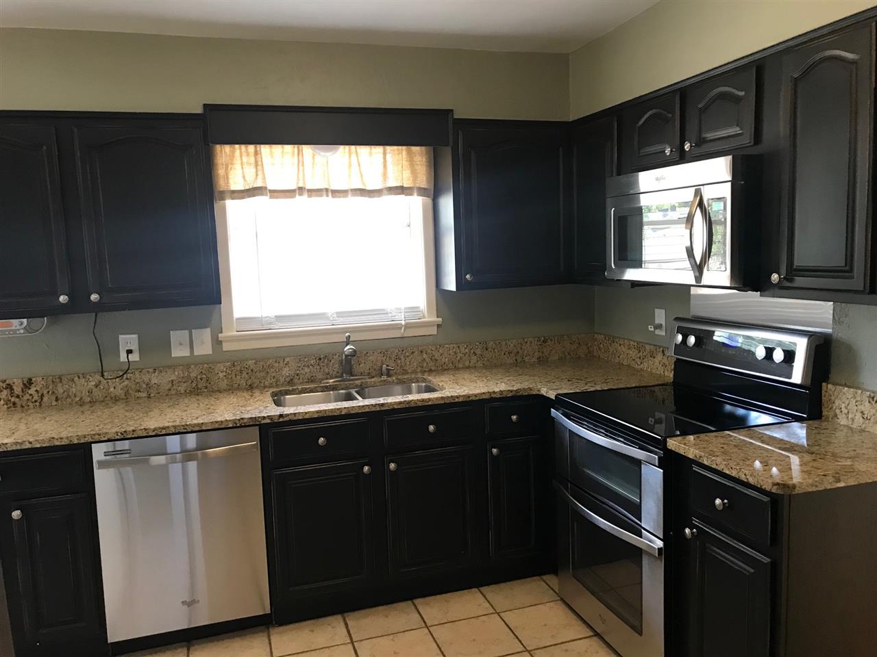 4171 Chickasaw Road Memphis, TN 38117 - Photo 4 of 14