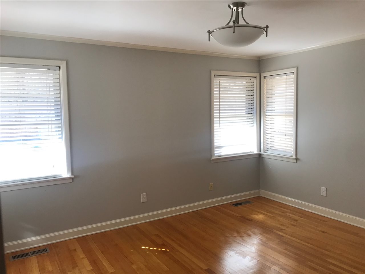 4171 Chickasaw Road Memphis, TN 38117 - Photo 9 of 14