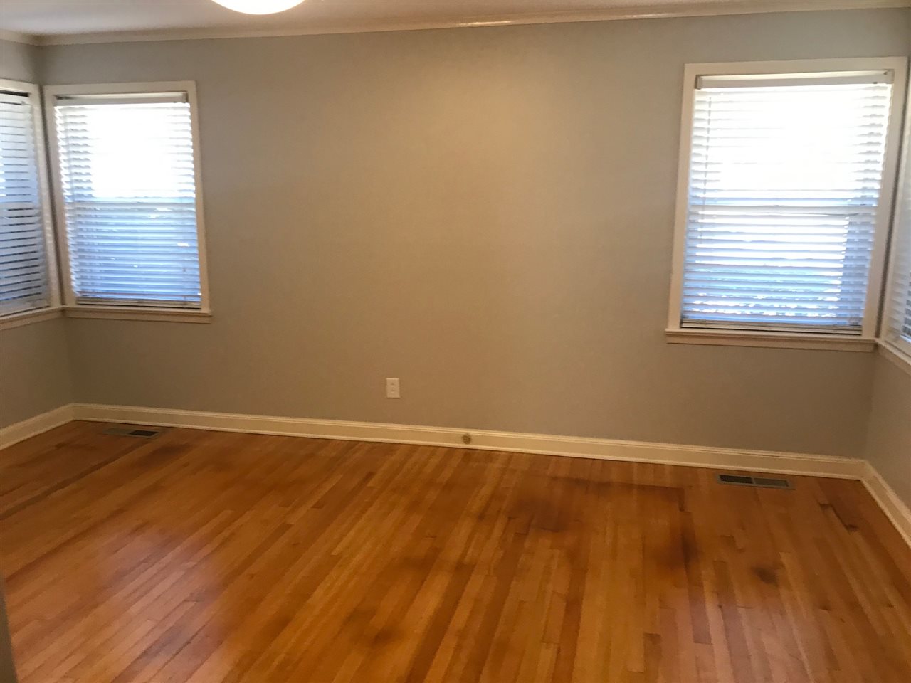 4171 Chickasaw Road Memphis, TN 38117 - Photo 10 of 14