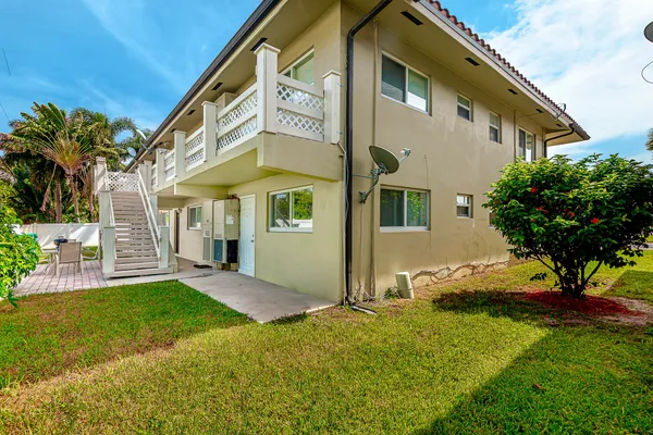 $1,795 | 2131 Northeast 40th Court, Unit 1, Lighthouse Point, FL 33064