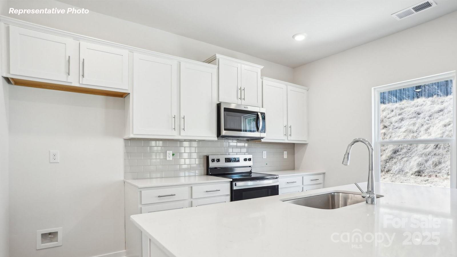 5250 Reedy Rdg Road Charlotte, NC 28215 - Photo 3 of 34 Gallery Image 3