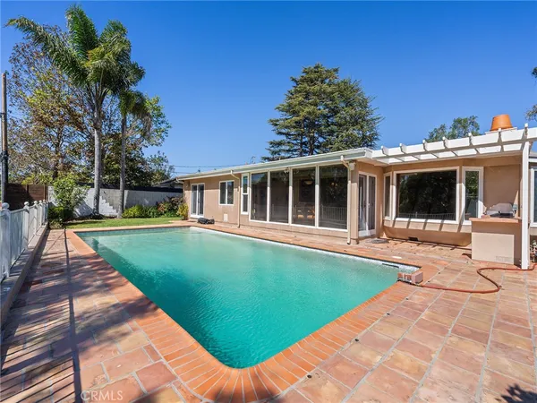 $2,199,000 | 4408 Vía Pinzon, Palos Verdes Estates, CA 90274