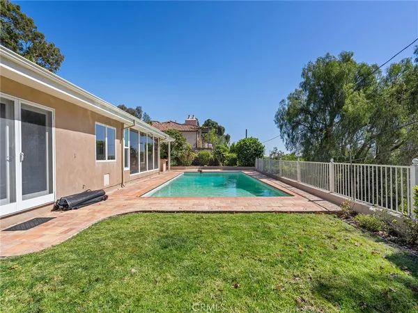 $2,199,000 | 4408 Vía Pinzon, Palos Verdes Estates, CA 90274