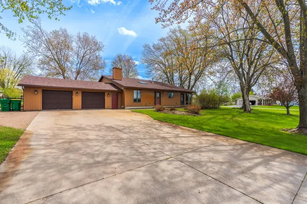 $289,900 | 6864 Dairyland Lane, Rudolph, WI 54475