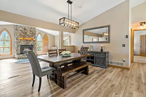 $525,000 | 8600 Pineview Lane North, Maple Grove, MN 55369
