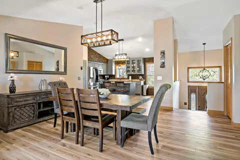 $525,000 | 8600 Pineview Lane North, Maple Grove, MN 55369
