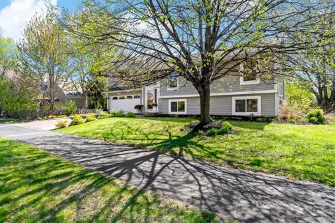 $525,000 | 8600 Pineview Lane North, Maple Grove, MN 55369