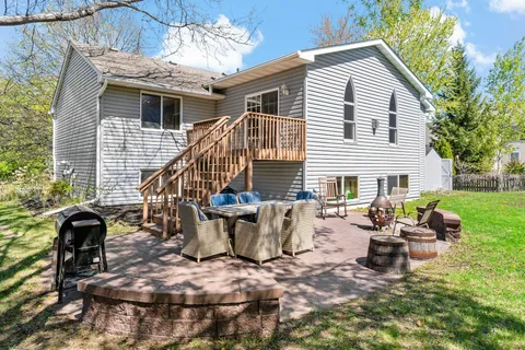 $525,000 | 8600 Pineview Lane North, Maple Grove, MN 55369