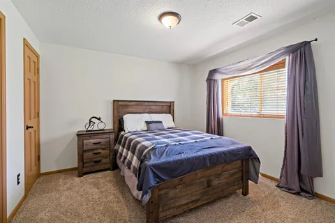$525,000 | 8600 Pineview Lane North, Maple Grove, MN 55369