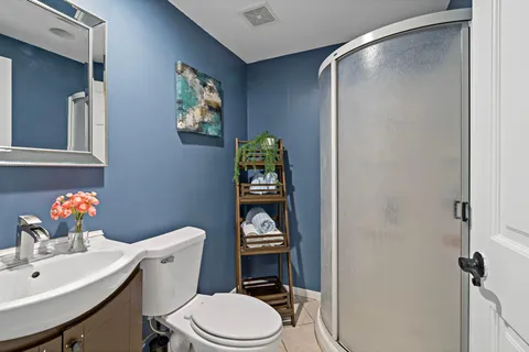 $525,000 | 8600 Pineview Lane North, Maple Grove, MN 55369