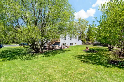 $525,000 | 8600 Pineview Lane North, Maple Grove, MN 55369