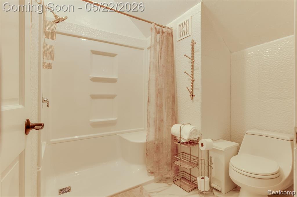 2400 North Lakeshore Road Carsonville, MI 48419 - Photo 11 of 33