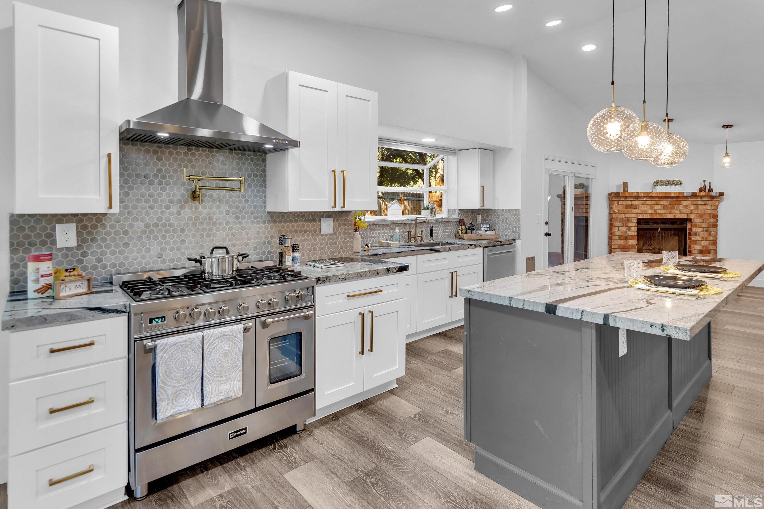 3584 Hemlock Way Reno, NV 89509 - Photo 7 of 40 Photo 7