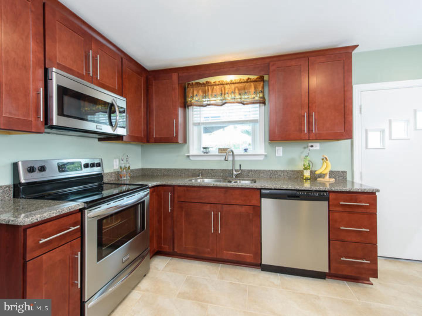 122 Morton Road Springfield, PA 19064 - Photo 9 of 24