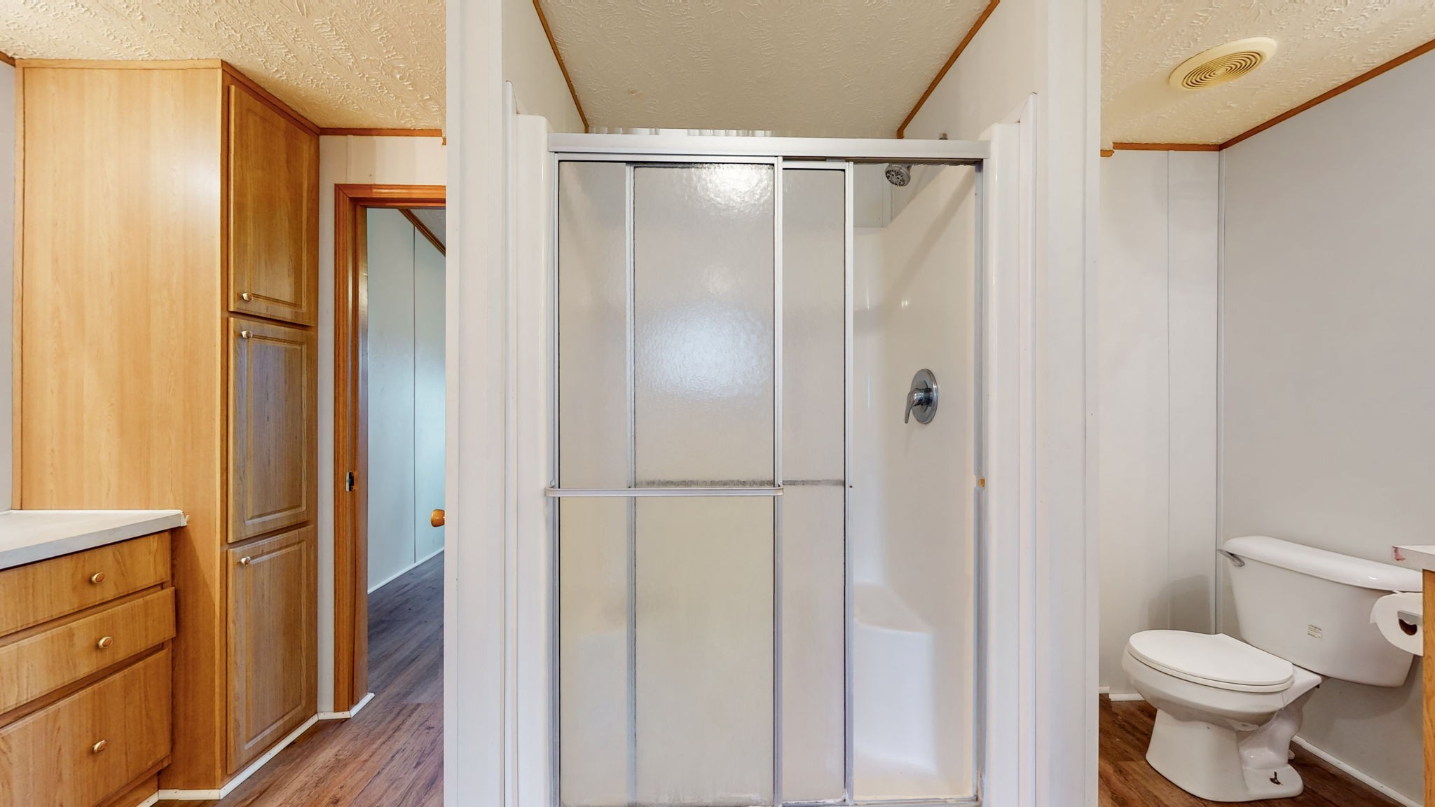 1118 Drake Road Clarksville, TN 37043 - Photo 19 of 38 a bathroom with a shower and a toilet