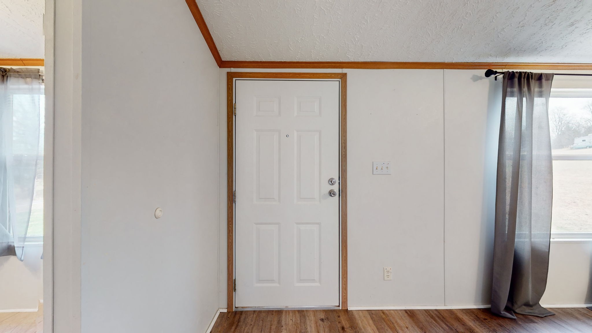 1118 Drake Road Clarksville, TN 37043 - Photo 7 of 38 a view of an empty room