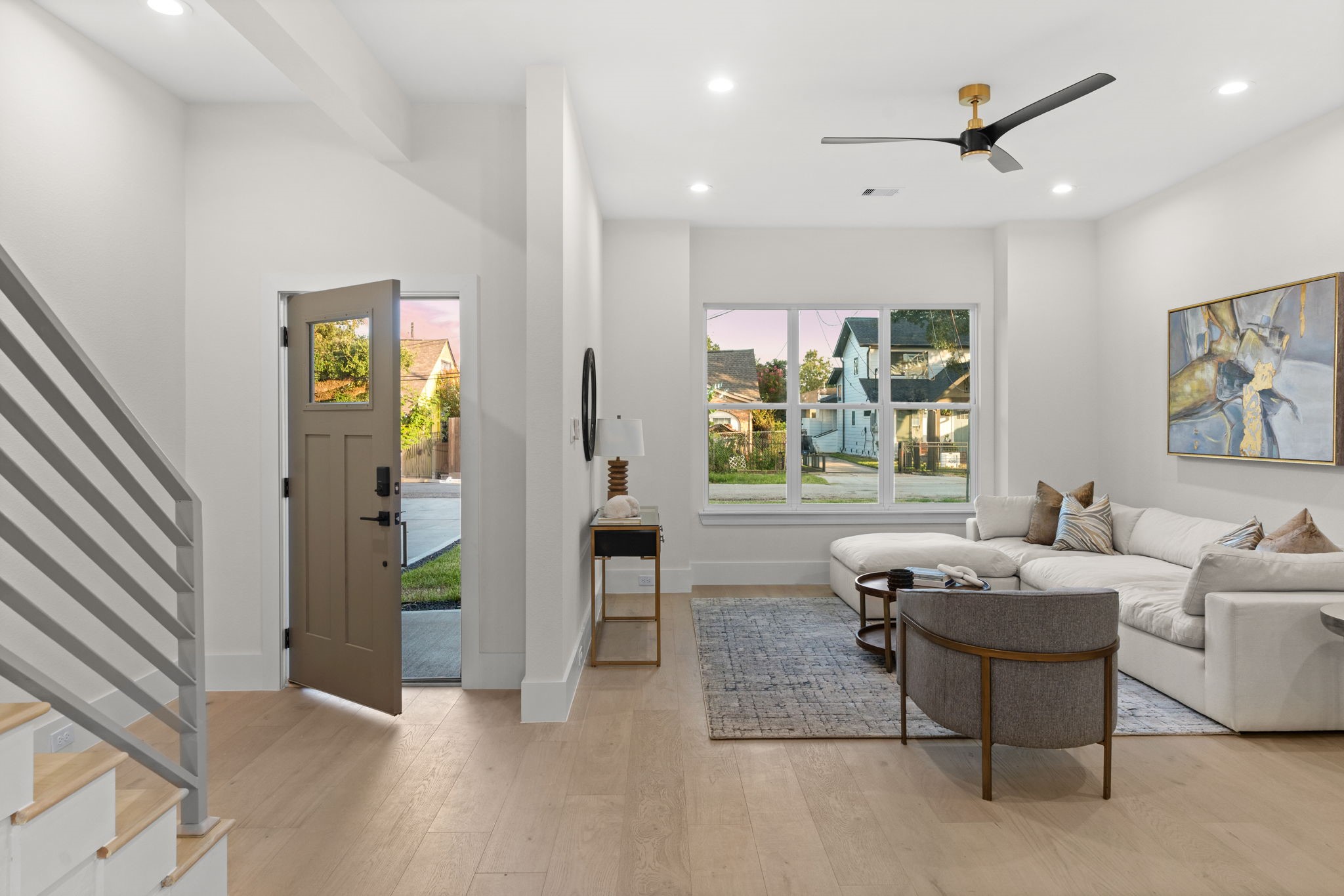 1622 Mable Street Houston, TX 77023 - Photo 3 of 25 a living room with furniture and a large window