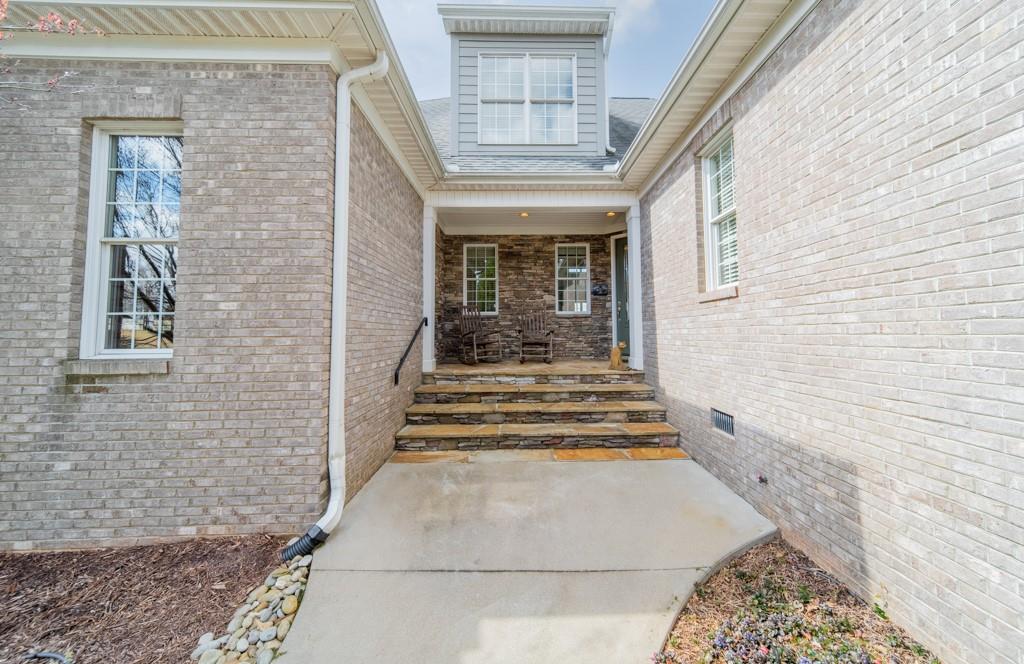 180 Chandelle Ridge Drive Woodruff, SC 29388 - Photo 16 of 48 a view of a entryway of the house
