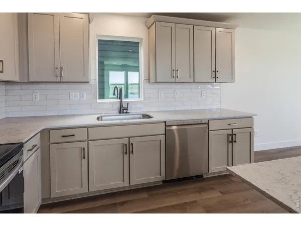 a view of a room with an empty space