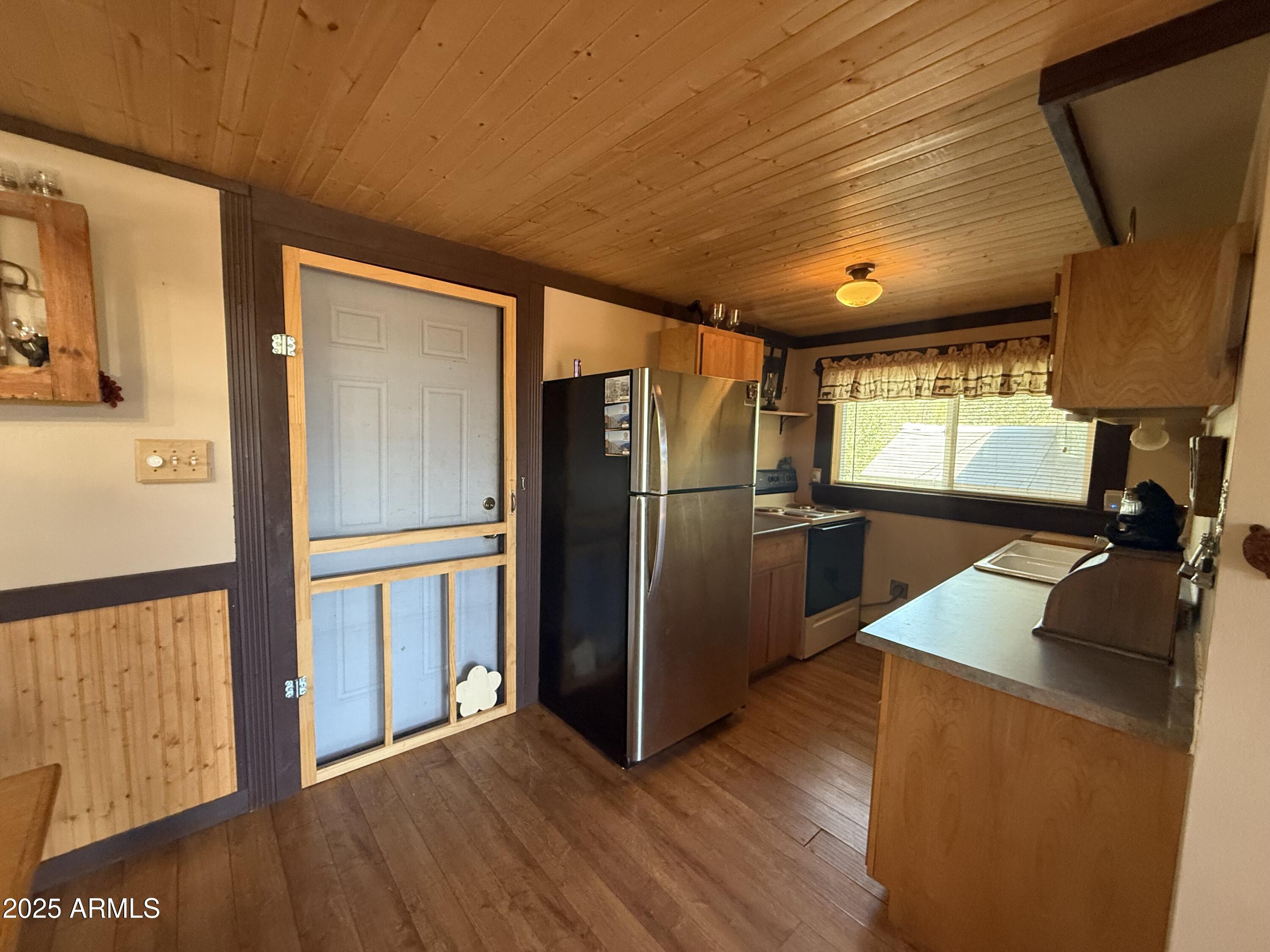 6557 Mountain View Road Crown King, AZ 86343 - Photo 2 of 21