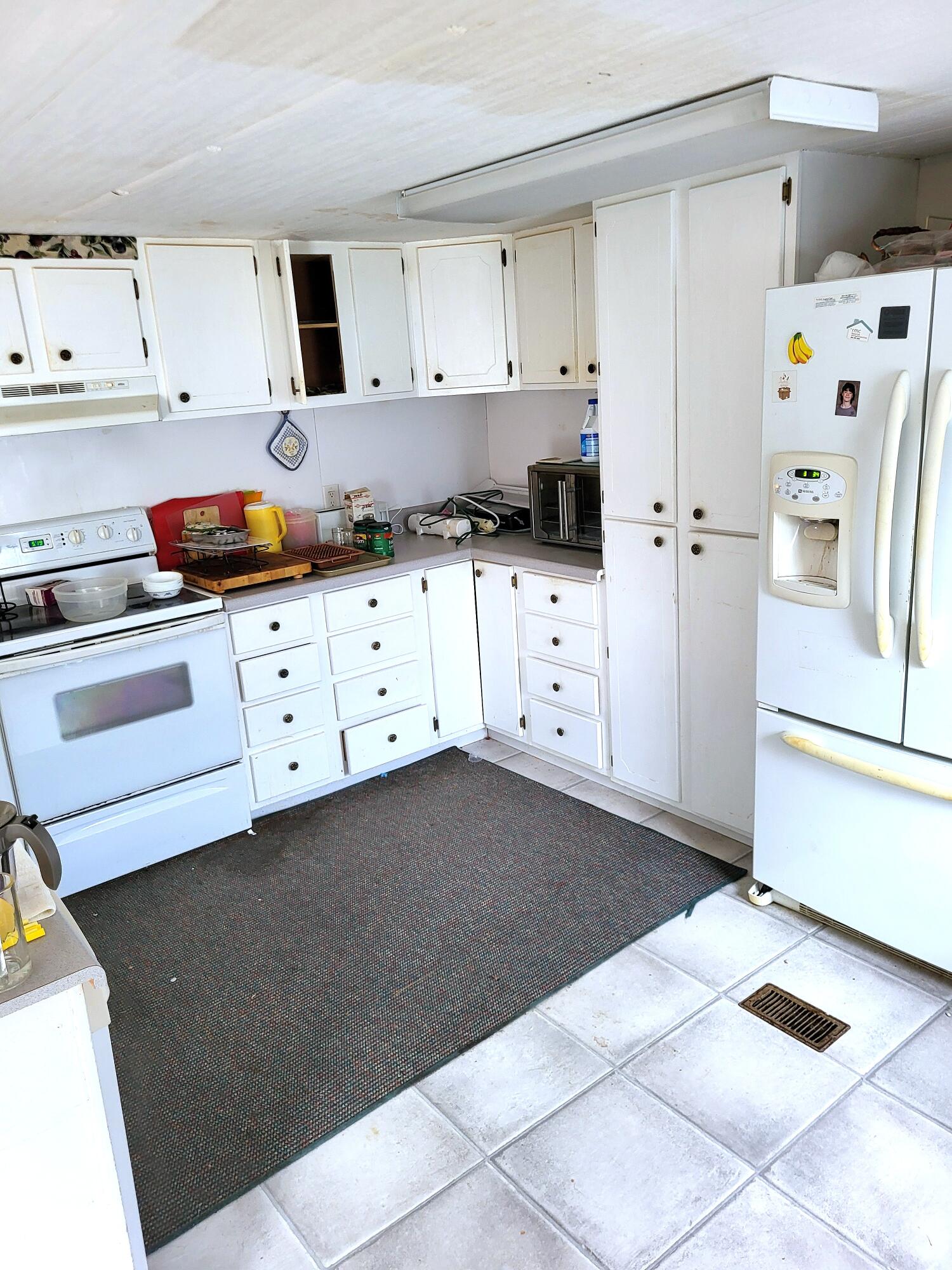 49 Poplar Landing Lane Elloree, SC 29047 - Photo 6 of 15 20250811_152312