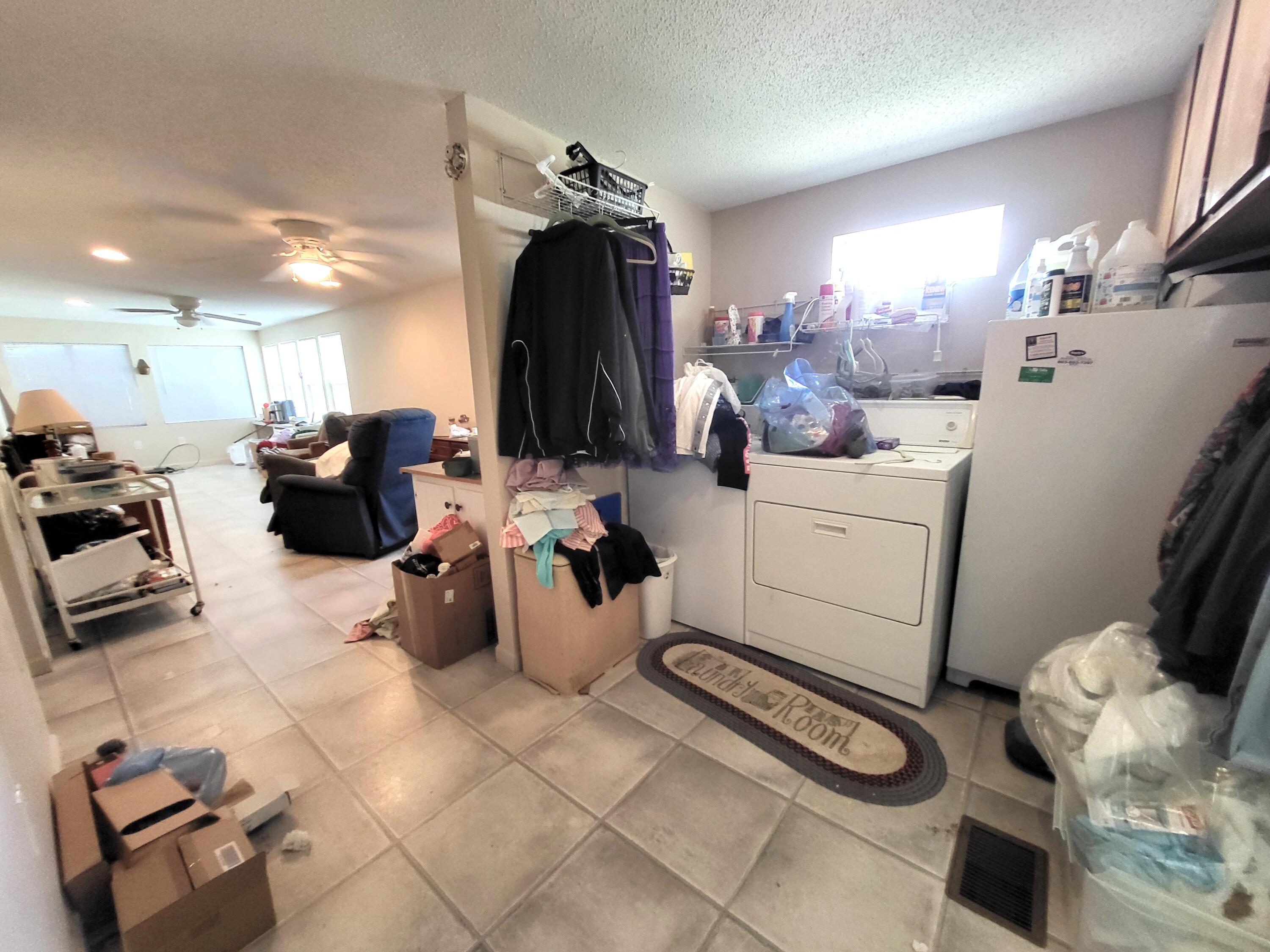 49 Poplar Landing Lane Elloree, SC 29047 - Photo 9 of 15 20250811_152920