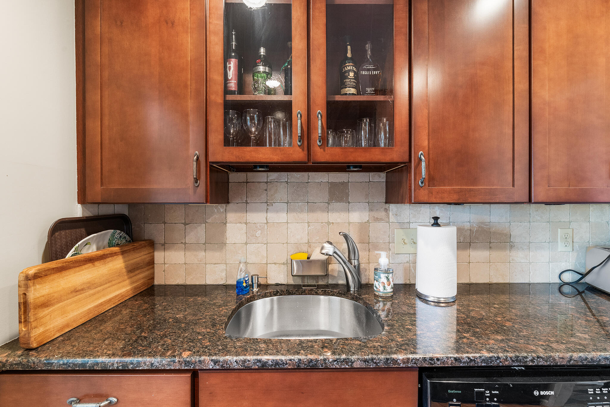 176 Mill Road, Unit 4B Falmouth, MA 02540 - Photo 10 of 27 176 Mill Rd Unit 4BU Falmouth, MA-41