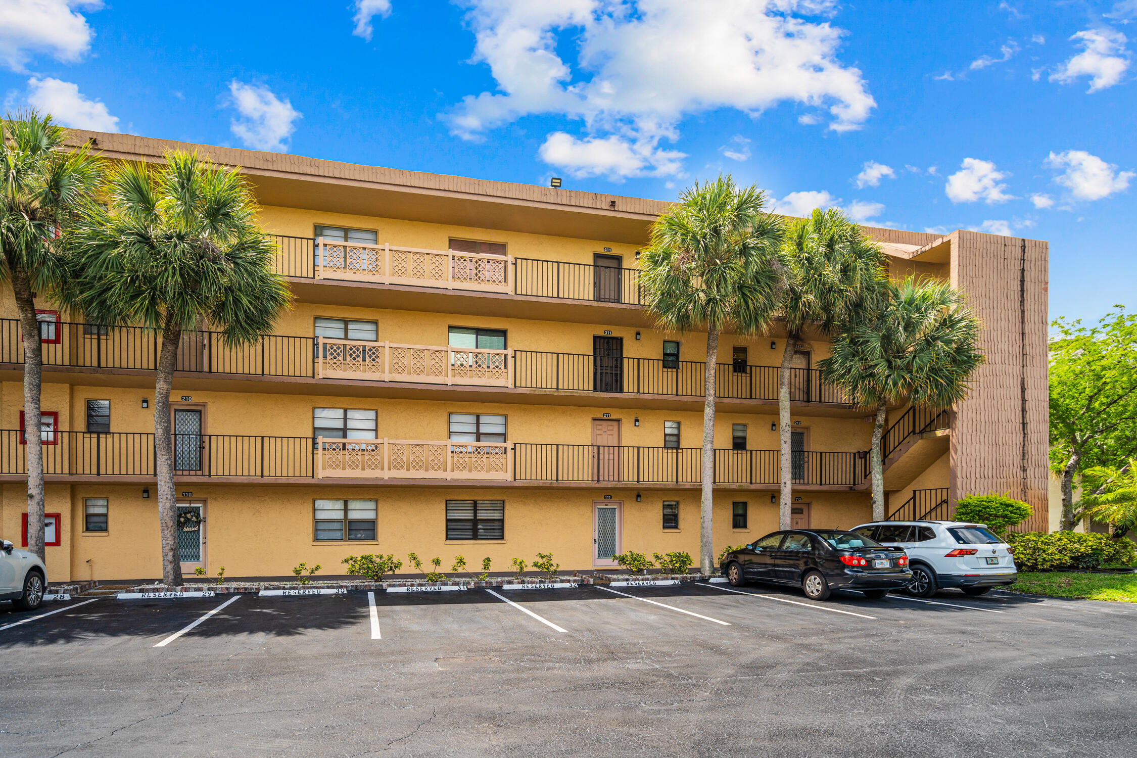 9370 Southwest 8th Street, Unit 111 Boca Raton, FL 33428 - Photo 24 of 26 Exterior Front