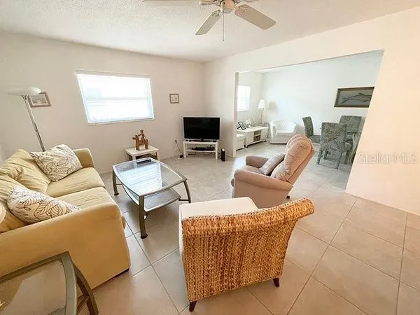 $3,850 | 210 Park Boulevard North, Unit 228, Venice, FL 34285