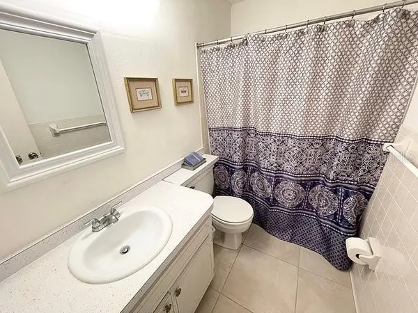 $3,850 | 210 Park Boulevard North, Unit 228, Venice, FL 34285
