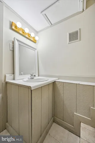 $449,000 | 2439 Susquehanna Road, Abington, PA 19001