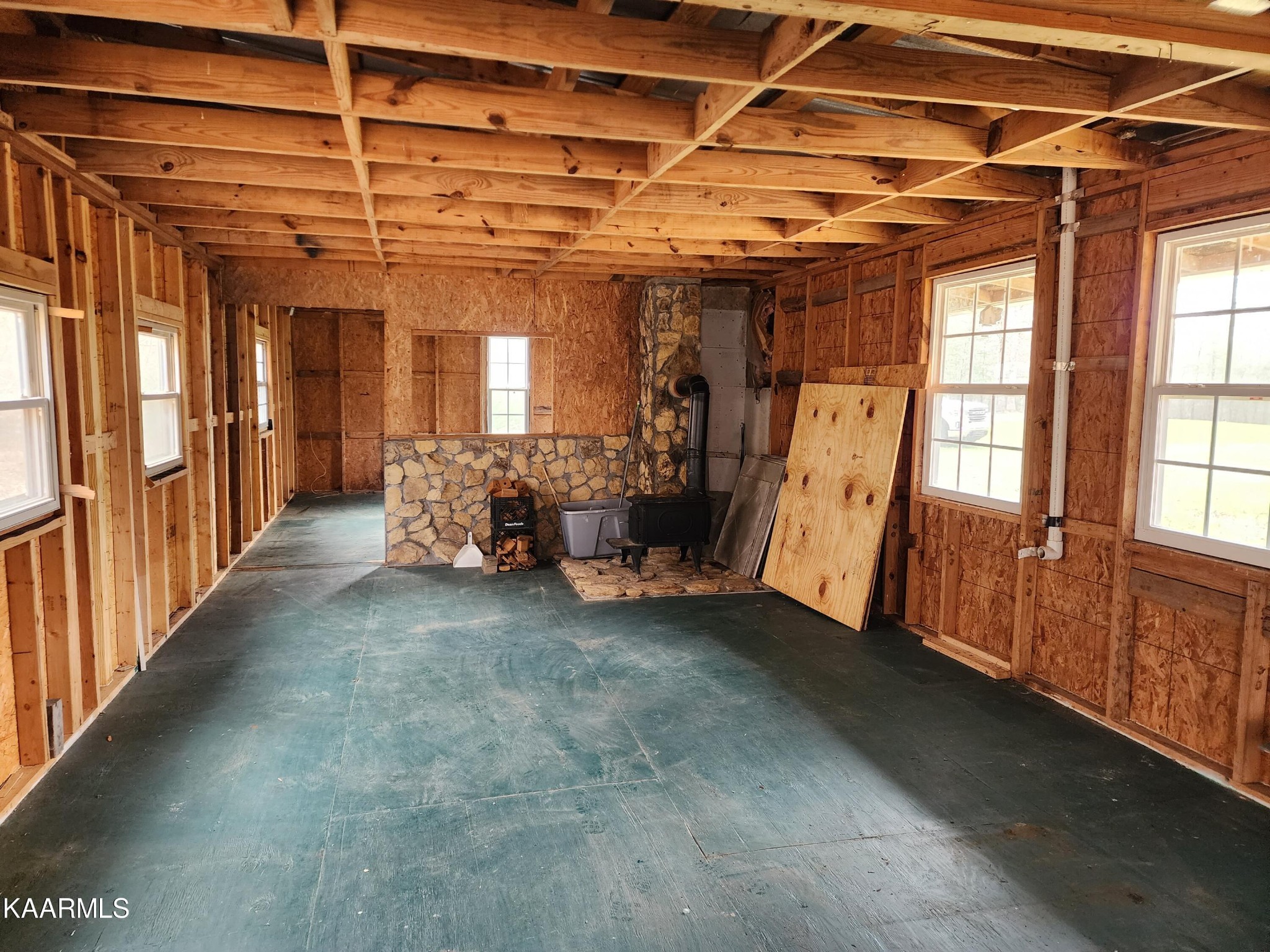 215 Hensley Road Deer Lodge, TN 37726 - Photo 9 of 29 Gallery Image 9