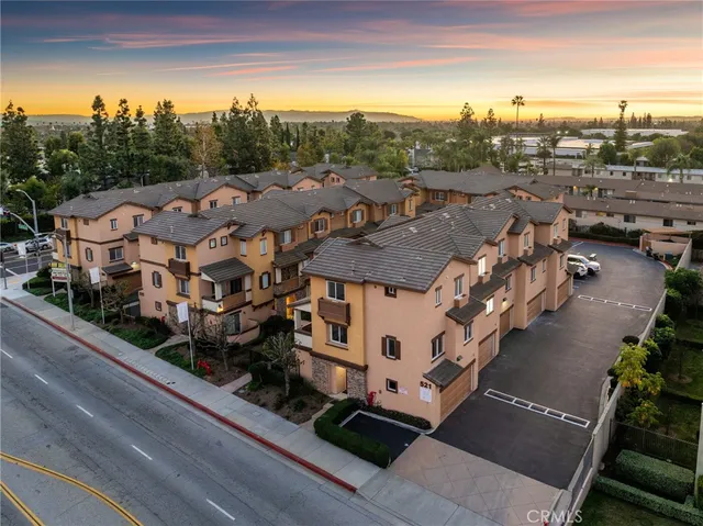 $709,800 | 521 North Lark Ellen Avenue, Unit B, Covina, CA 91722