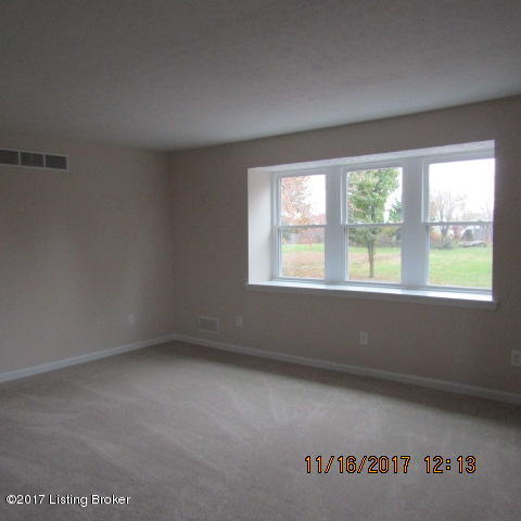 130 Smith Road Brooks, KY 40109 - Photo 15 of 21 LIVING ROOM AREA. 2ND FLOOR
