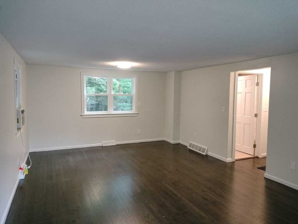 1092 State Road Plymouth, MA 02360 - Photo 20 of 26 Gallery Image 20