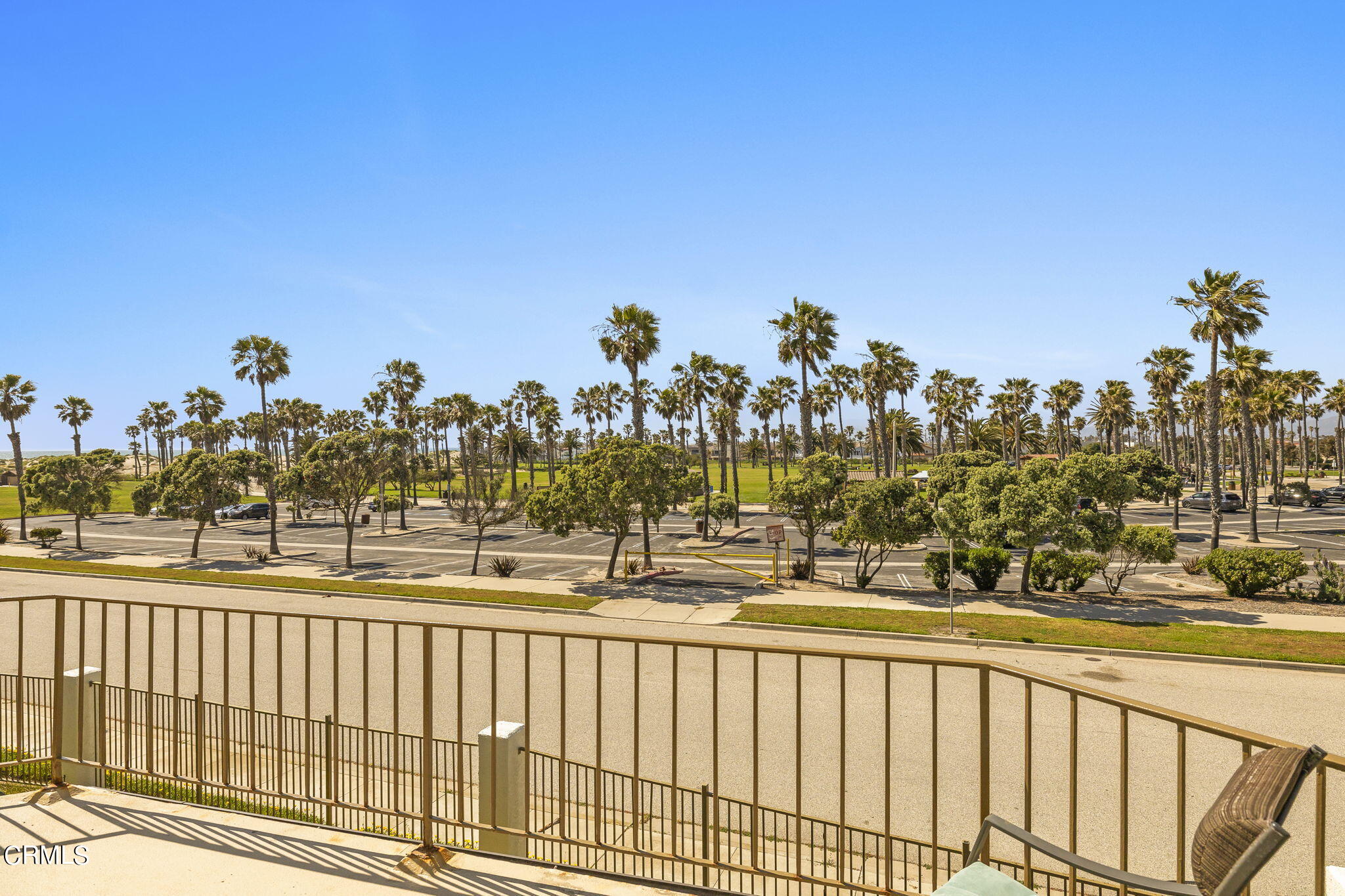 4700 San Sebastian Drive Oxnard, CA 93035 - Photo 29 of 74 24-web-or-mls-UpmarketMedia_4700San-91