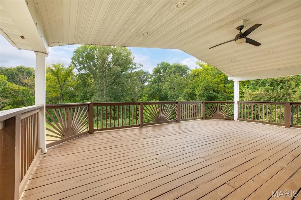 421 St John Drive Godfrey, IL 62035 - Photo 18 of 52