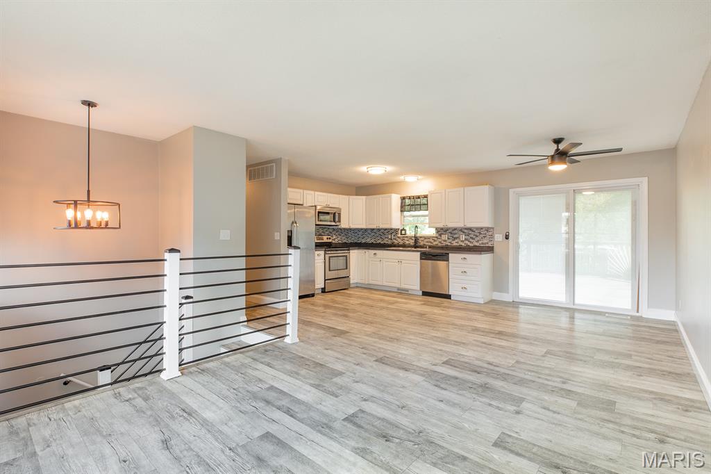 421 St John Drive Godfrey, IL 62035 - Photo 24 of 52